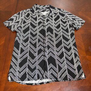 Express Mens Black & White Zigzag Button-Up Shirt M short‎ sleeves